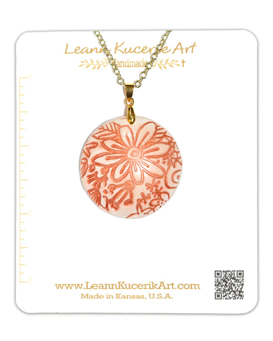 Daisy Round Domed Necklace